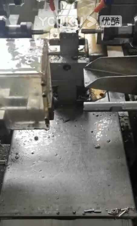 自動鑽孔攻牙加工視頻