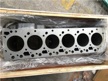 6D102發動機（jī）缸體
