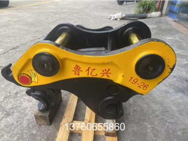 PC200鑄（zhù）造液壓式（shì）快換接頭